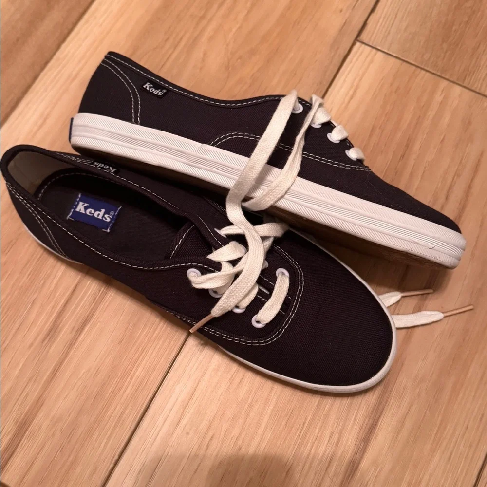 Keds Navy Canvas Sneakers - Picture 4 of 5